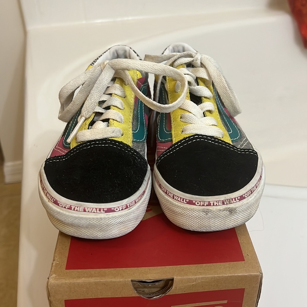 Kids Vans - Picture 3 of 6